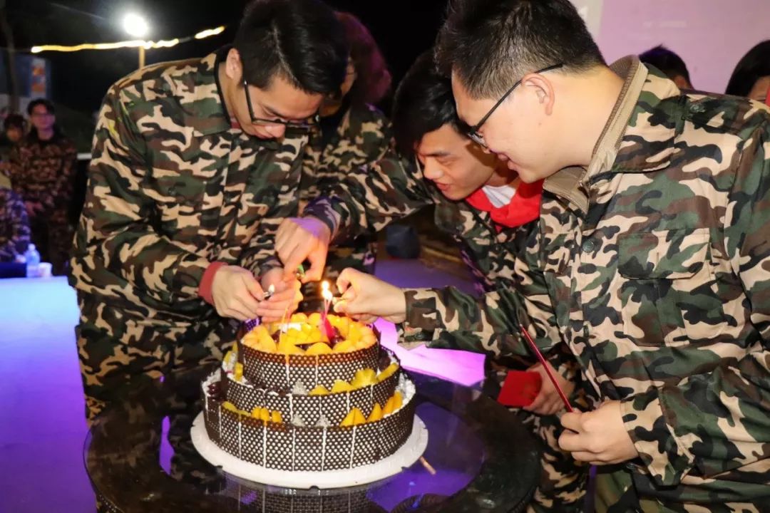 說明: https://mmbiz.qpic.cn/mmbiz_jpg/JdHquDdPGESAbQF7h9y4BdqvEIOvEpLfwpgyiboiaWdmeBsplAeJN5jYxfXIctiaWBhE1F56jpSfj4yBxsjibHTiaDg/640?wx_fmt=jpeg